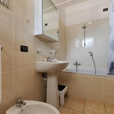 1-bedroom Palma 10 *